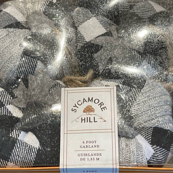 Sycamore Hill 6’ Pumpkin garland - Picture 8 of 9